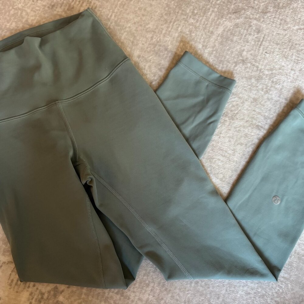 Wunder Train High-Rise Crop 23"